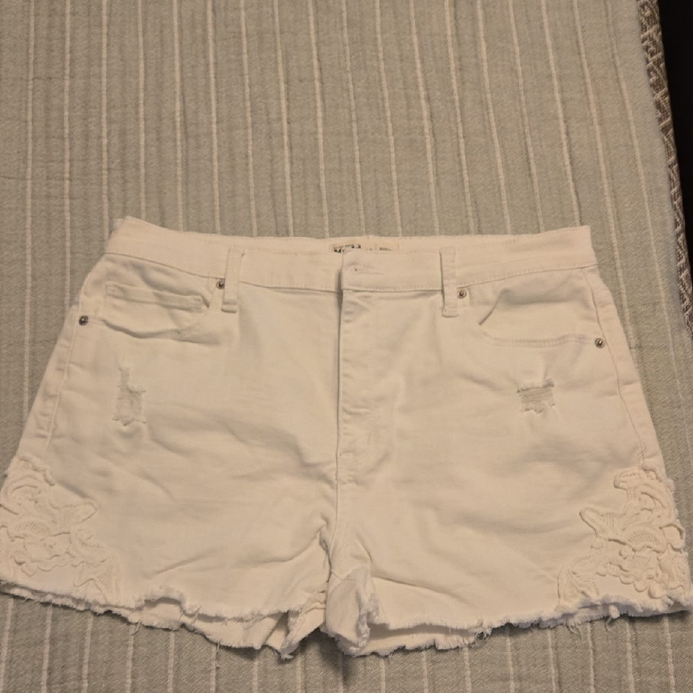 Mudd White Jean Shorts with Embroidered Accents